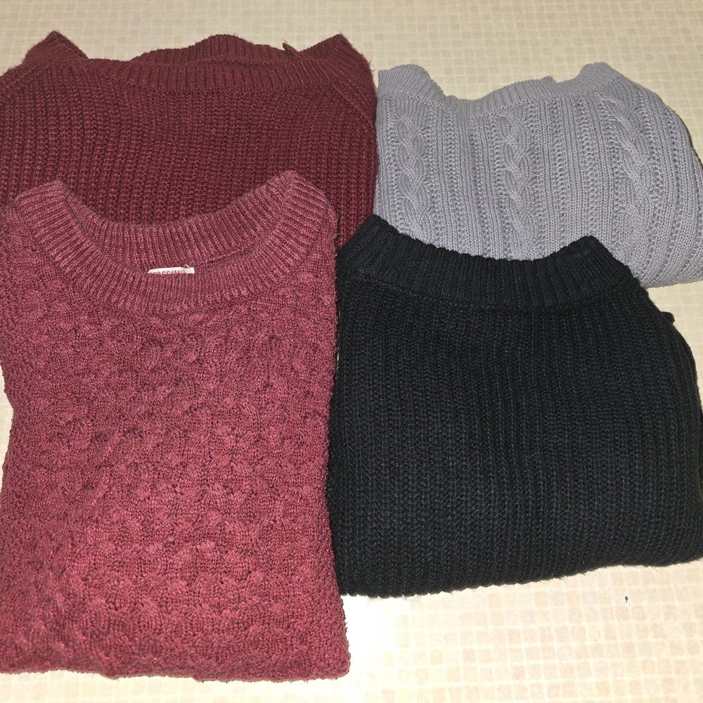 Womens Cropped, Long Sleeve, Sweater Bundle! 4 Sweaters. Red, Black, And Grey